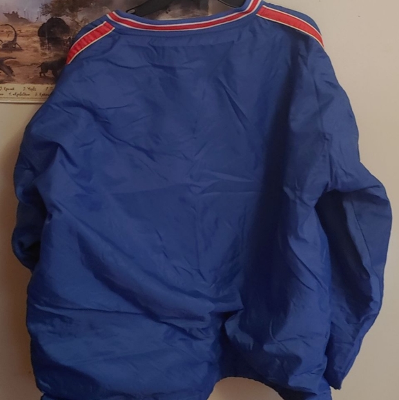 Steve and Barrys Buffalo Athletics Vneck - Picture 2 of 3